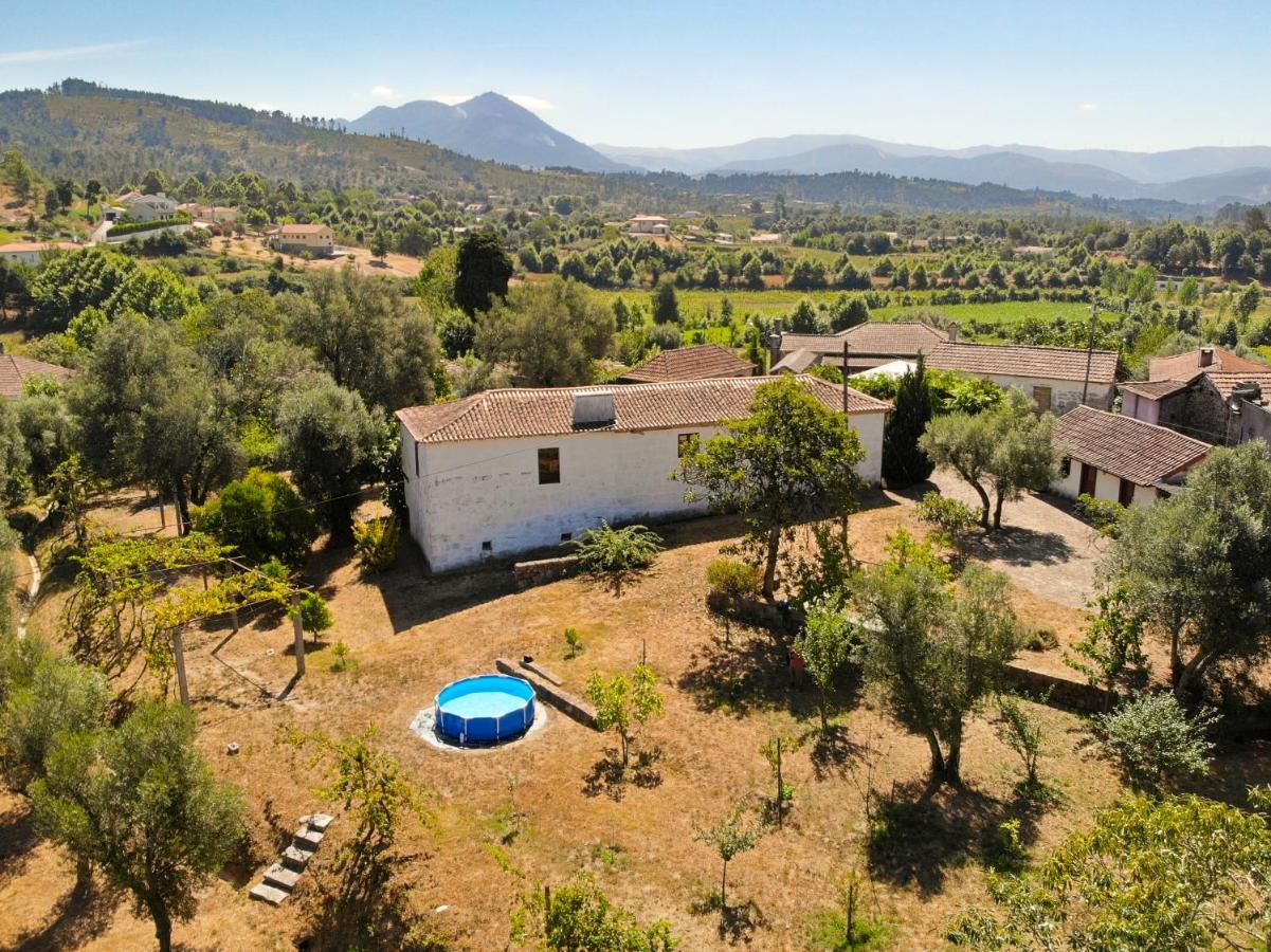 セロリコ・デ・バスト Casa Lavoura Em Requeixoゲストハウス エクステリア 写真