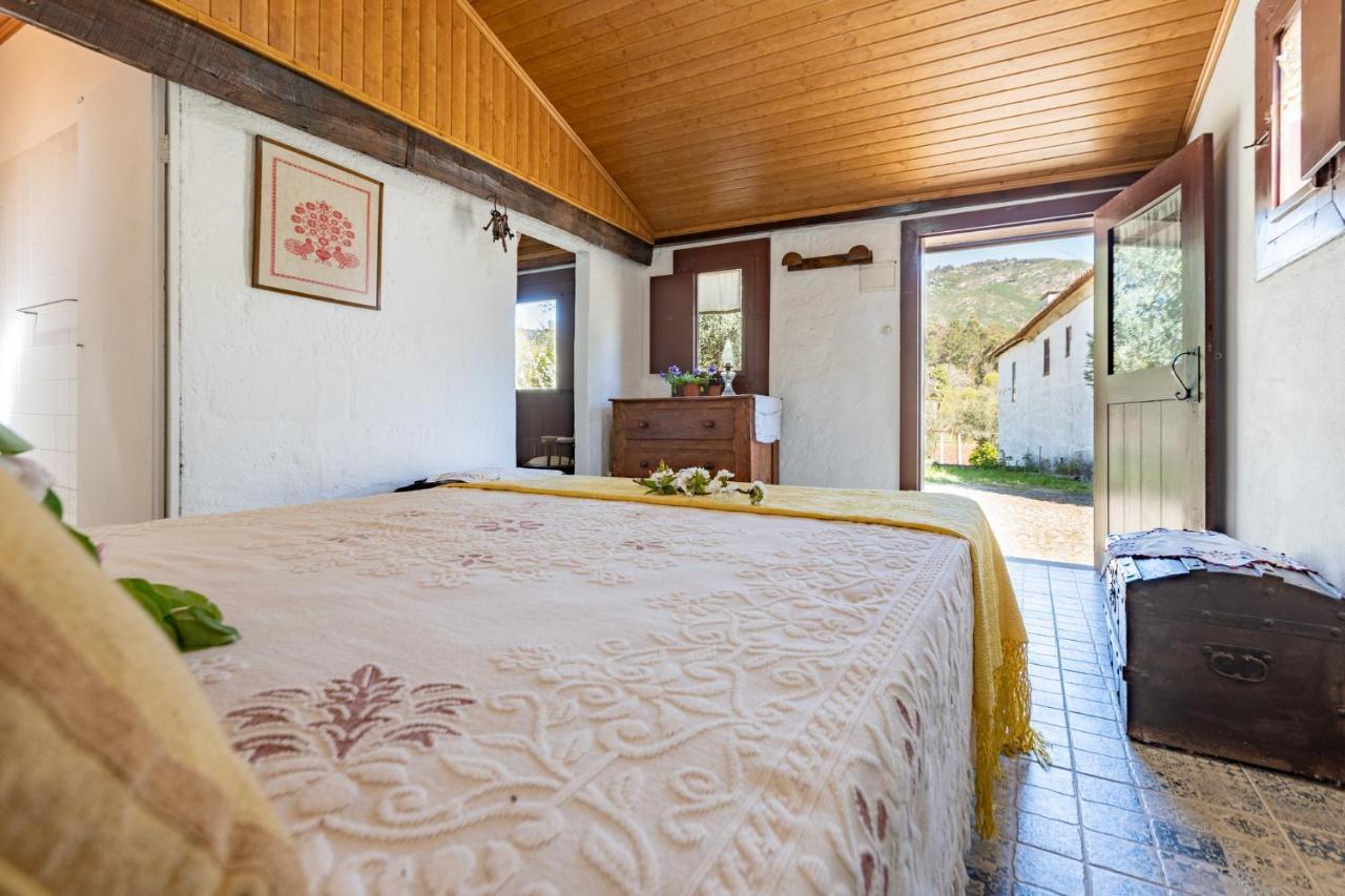 セロリコ・デ・バスト Casa Lavoura Em Requeixoゲストハウス エクステリア 写真