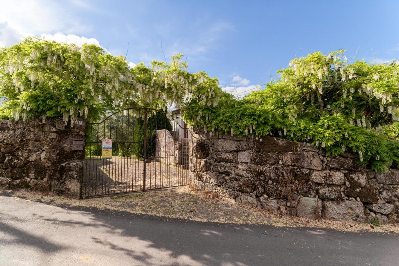セロリコ・デ・バスト Casa Lavoura Em Requeixoゲストハウス エクステリア 写真